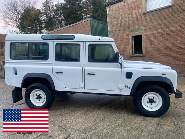 Land Rover Defender 110 2.5 110 STATION WAGON TD5 *** USA EXPORT LHD *** Four Wheel Drive Diesel White