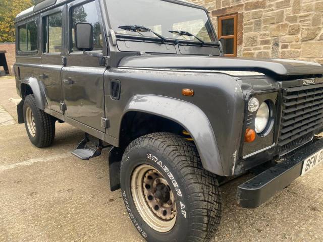 2001 Land Rover Defender 110 2.5 110