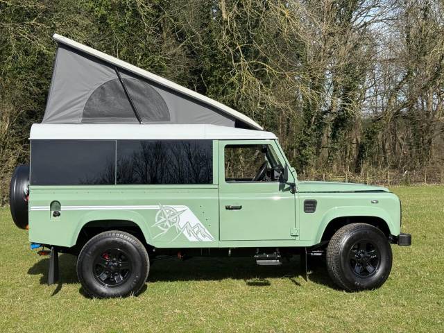 Land Rover Defender 110 2.5 110 DEFENDER TURBO DIES Four Wheel Drive Diesel Green