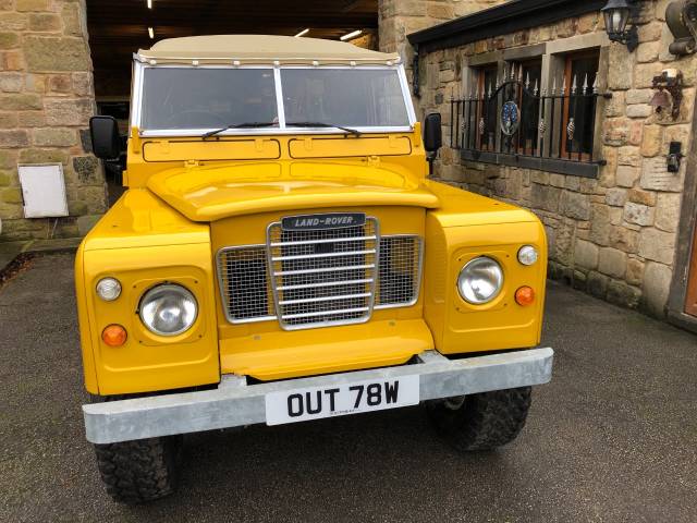 1981 Land Rover Series III 2.5 88 SWB 200 TDi Fitted