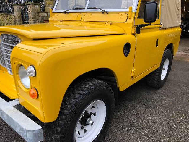 1981 Land Rover Series III 2.5 88 SWB 200 TDi Fitted